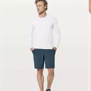 Lululemon T.H.E. Short *Linerless 9"Mach Blue Sz L